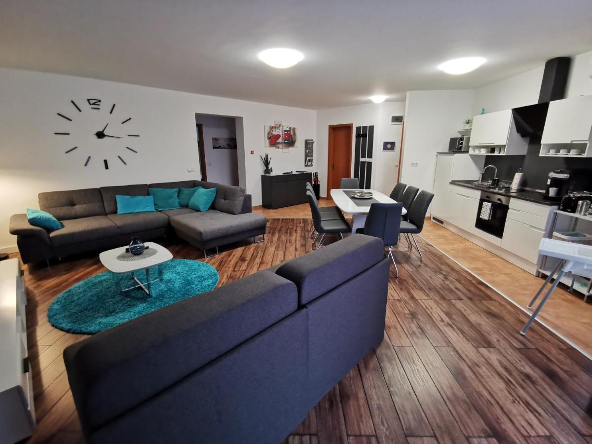 Freedom Apartman Hajduszoboszlo Ngoại thất bức ảnh