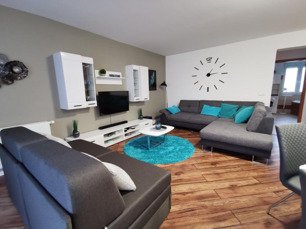 Freedom Apartman Hajduszoboszlo Ngoại thất bức ảnh