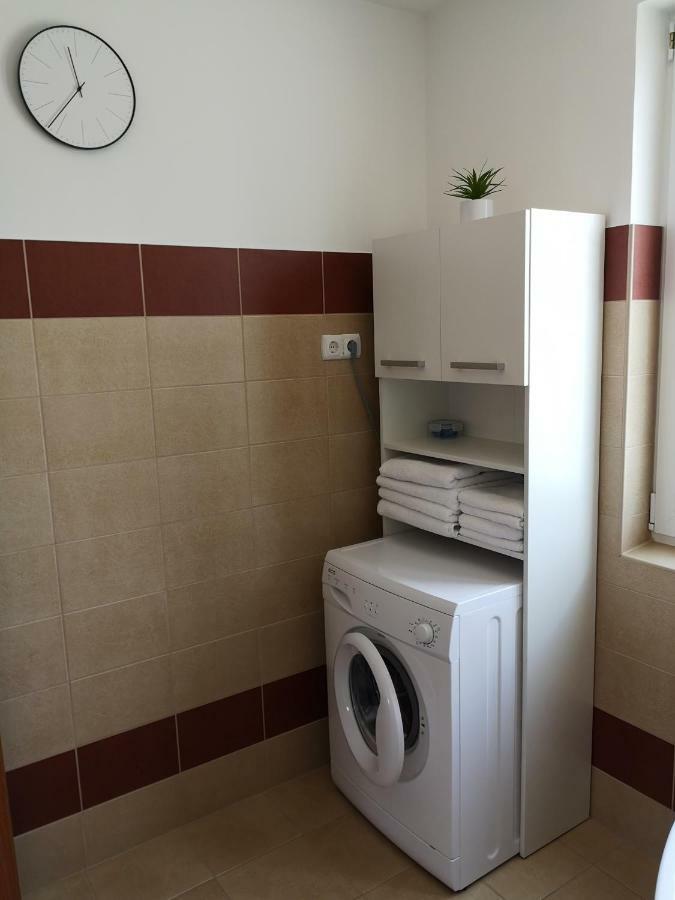 Freedom Apartman Hajduszoboszlo Ngoại thất bức ảnh